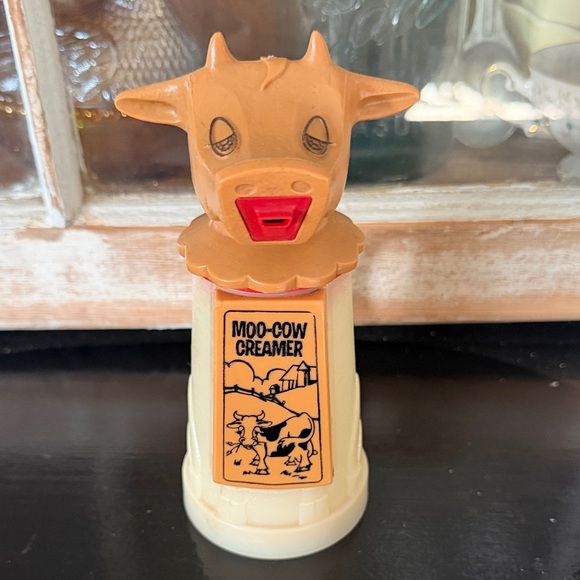 Whirley Other - Vintage 70s Whirley Industries Cow Creamer Plastic Pourer